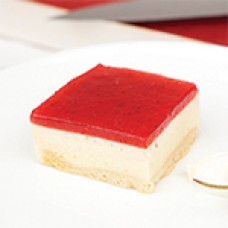 PRIESTLEYS STRAWBERRY CHEESECAKE TRAY 3.2KG